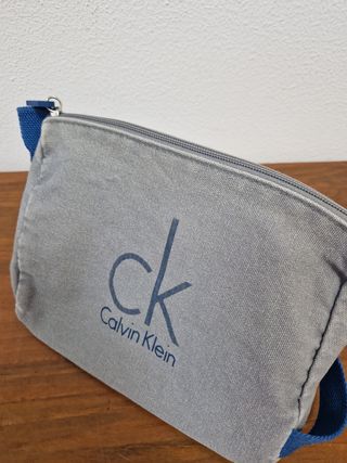 Pochette Calvin klein