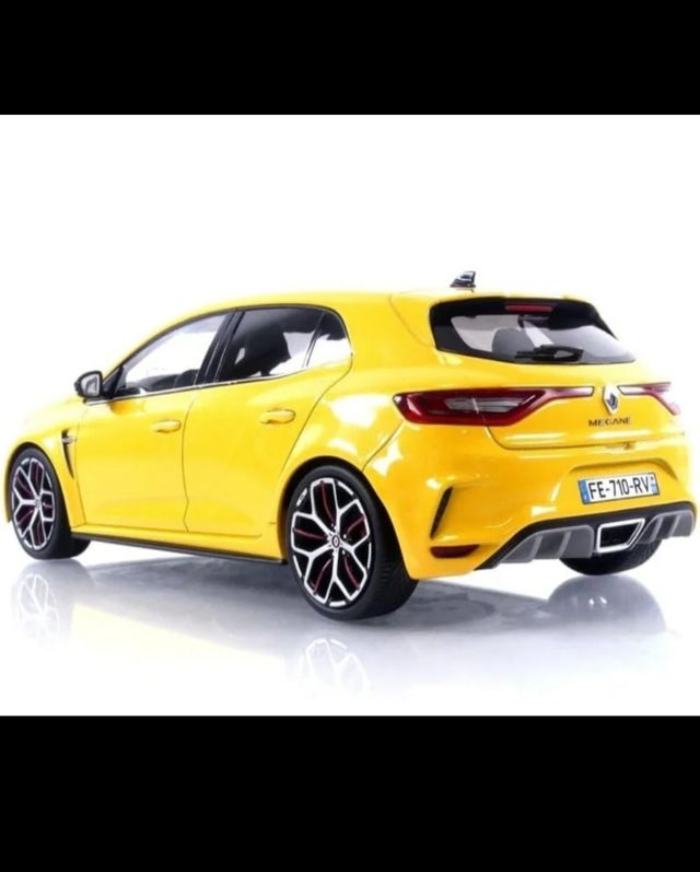 Maqueta renault megane rs 1/18