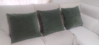 3 COJINES VERDES DE 50X50CM NUEVOS