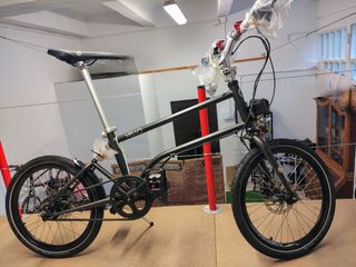 Bicicleta Vello Alfine 8 sin apenas uso.