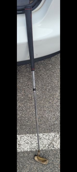 PALO GOLF DE PUT VINTAGE MARCA FALDO EN BRONCE