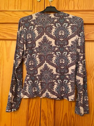 camiseta estampada de Síntesis