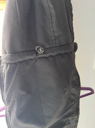 Parka premamà con cubierta para el bebé