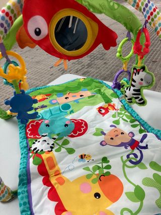 Alfombra de actividades bebé