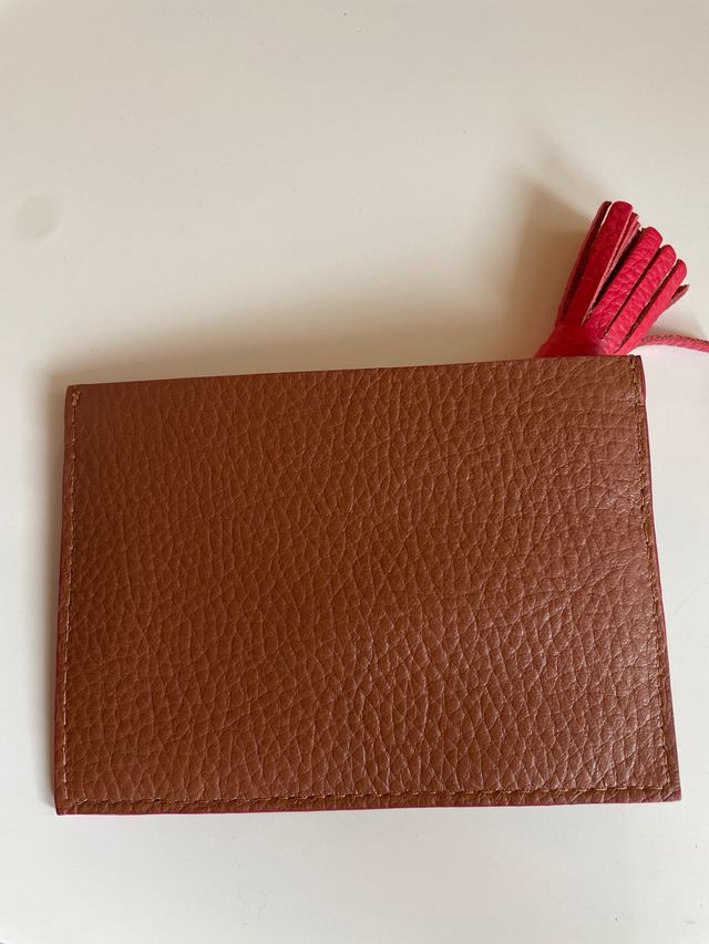 Tarjetero Pedro del Hierro