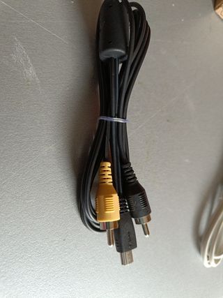 Cable para cámaras fotograficas. RCA-USB