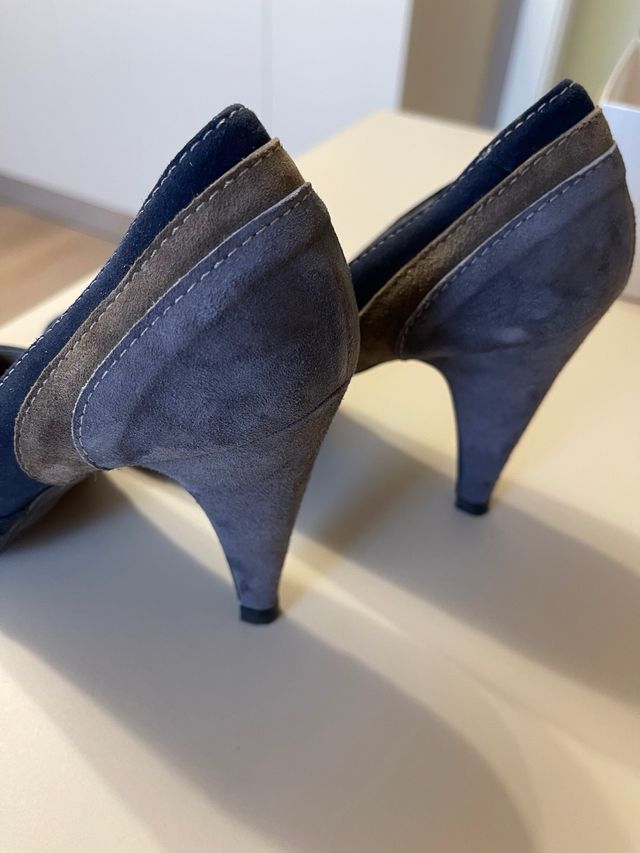 Décolleté donna camoscio blu tacco cm 10