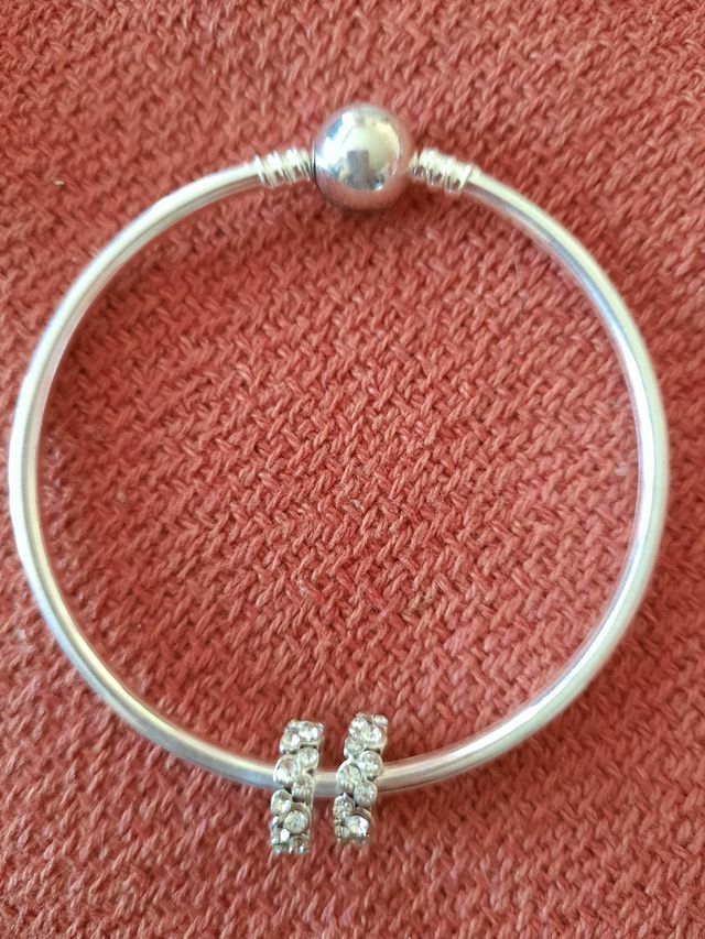 2 PRECIOSOS COLGANTES PARA PULSERA