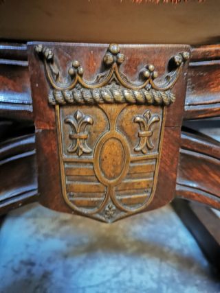 Sillón, butaca. Silla antigua.