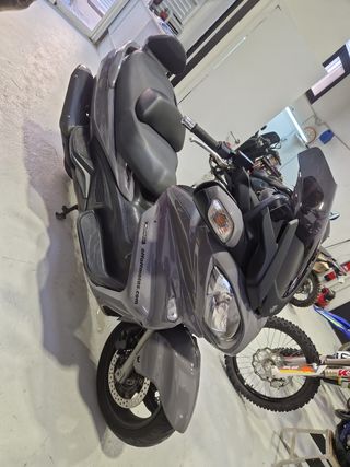 SUZUKI BURGMAN 650