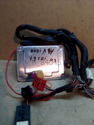Centralita motor uce Audi A4 (B6 8E) (2000 h_84045