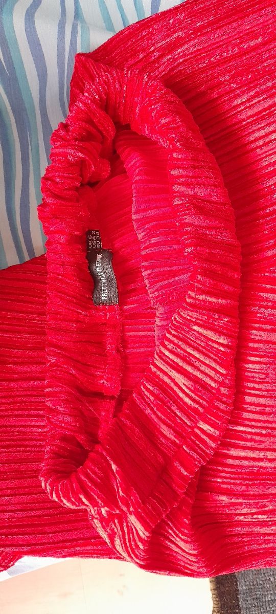 Pantaloni rossi da donna