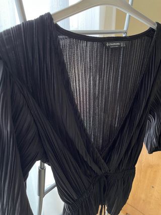 Top negro de Stradivarius