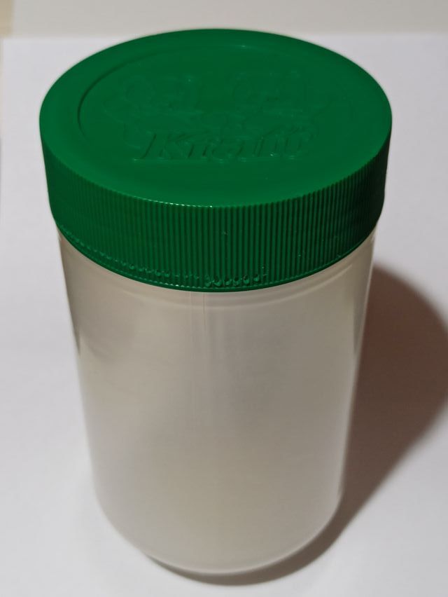 Barattolo di plastica con tappo verde - Kraft