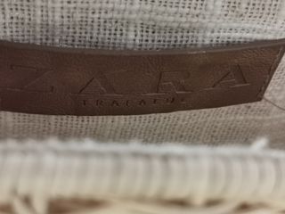 bolso mimbre Zara