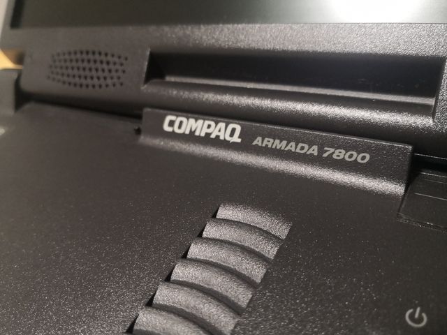 Compaq Armada 7800 portátil retro 90