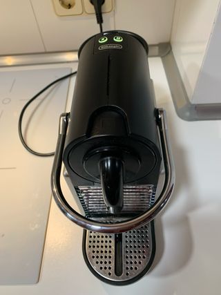 Cafetera Nespresso Pixie Delonghi
