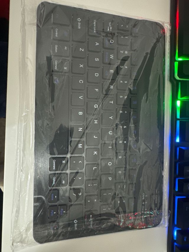 Teclado Bluetooth NUEVO !