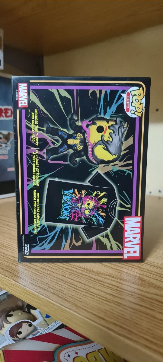 Funko Venom blacklight +camiseta talla M