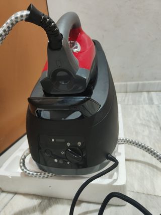 Russell Hobbs Centro de Planchado 2750W