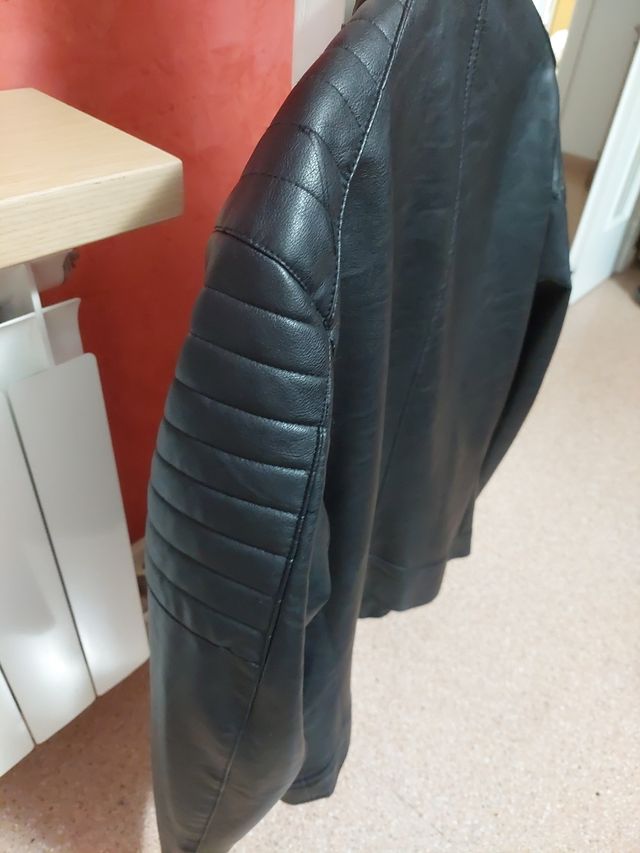 Cazadora polipiel mango