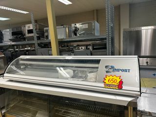 Vitrina de 6 tapas COD 650