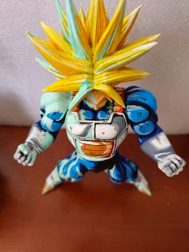 Figura Súper Trunks Cel Shading