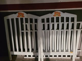 Cuna madera bebé