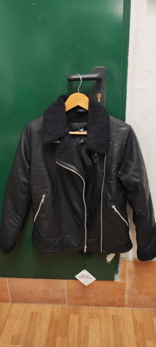 Cazadora Hollister talla S nueva