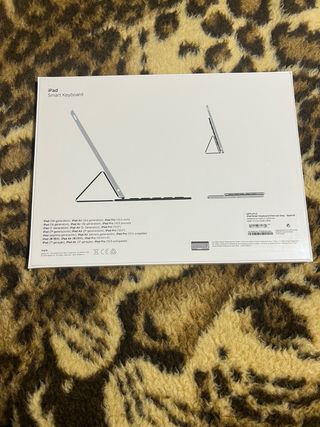 apple smart keyboard 10,5” precintado