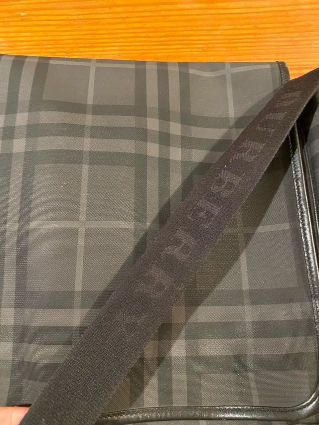 Bandolera original Burberry cuadros gris