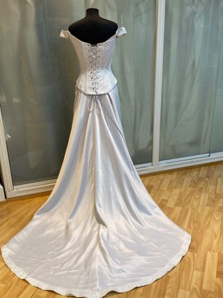 vestido de novia  fiesta corpiño y falda
