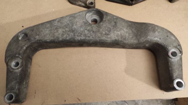 Soporte motor Saab 9-5