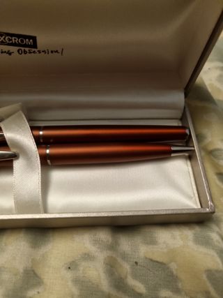 Juego pluma + bolígrafo Inoxcrom rojo