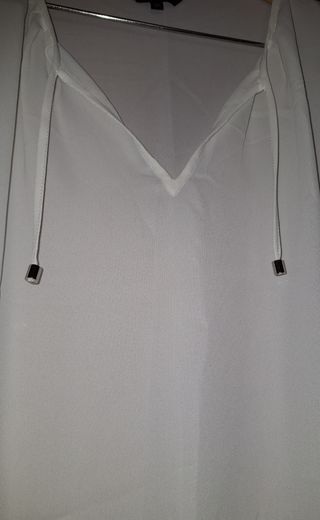 Blusa blanca de Antea
