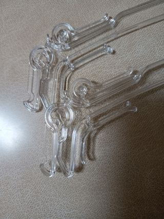 Lote de 8 perchas pequeñas. NUEVAS.