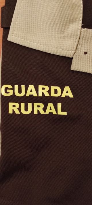 Ropa guarda rural