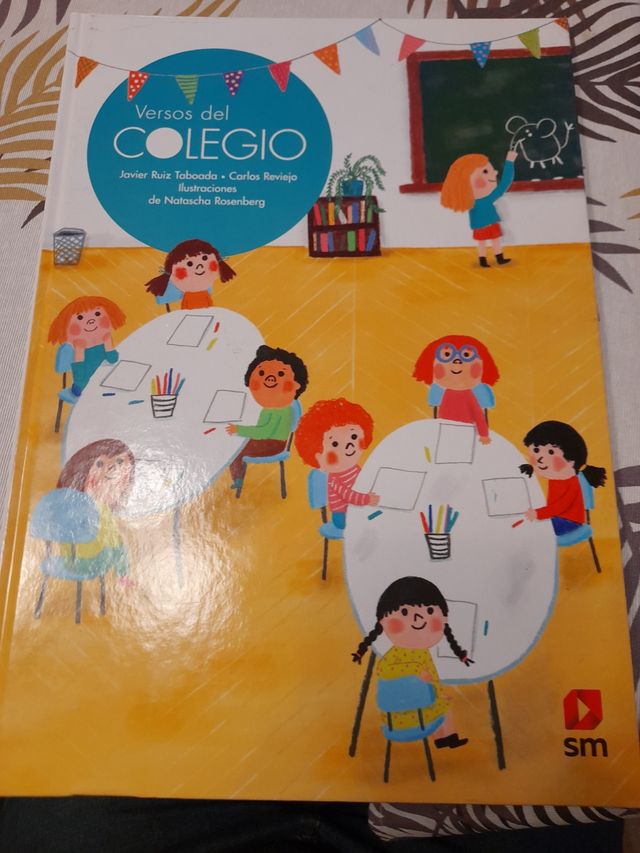 Libro versos del colegio