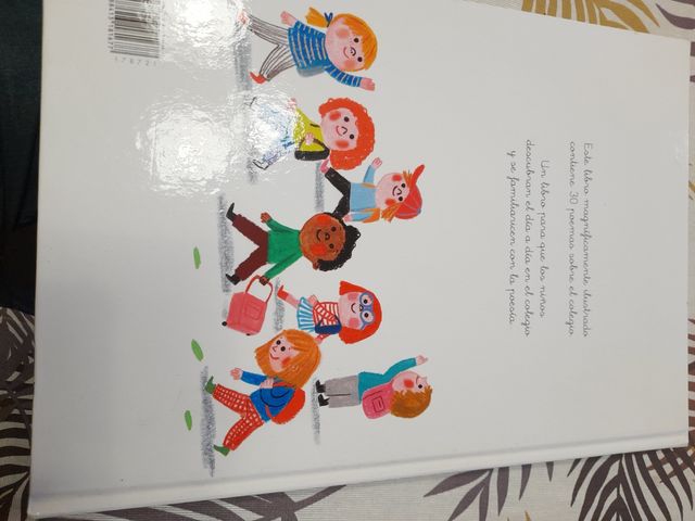 Libro versos del colegio