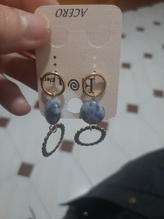 Pendientes dorados