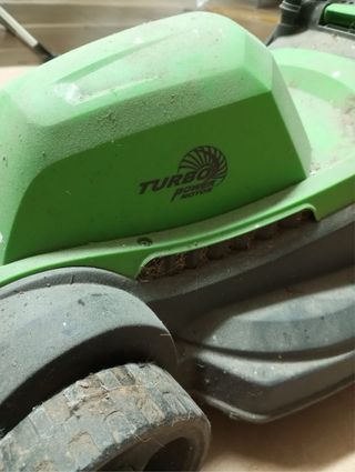 tagliaerba elettrico verde