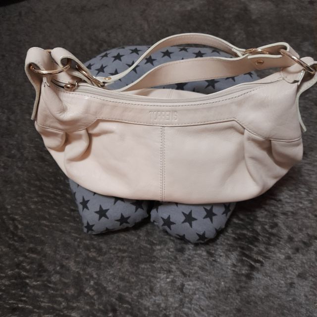 Bolso en buen estado.