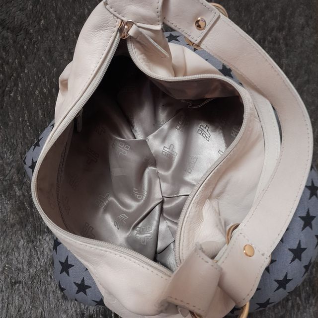 Bolso en buen estado.