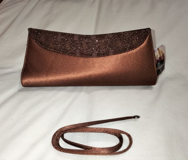 Bolso de Fiesta marrón chocolate y regalo broche