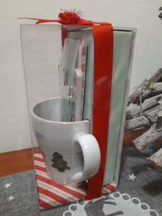 Tazza nuova con 5 accessori