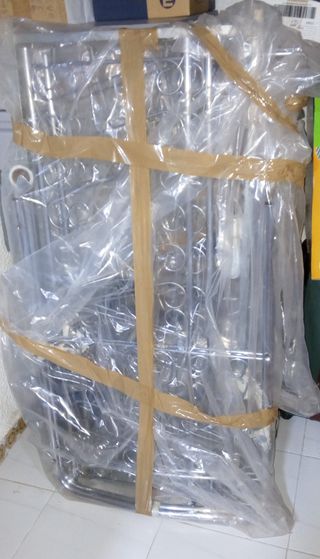 CUNA NIÑO/A BEBÉ ACERO INOXIDABLE Vintage AÑO 1977