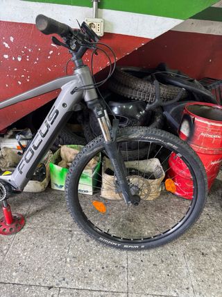 Ebike de montaña Focus
