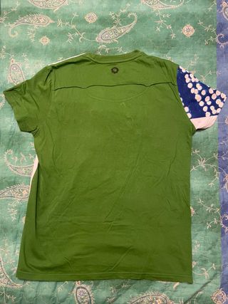 camiseta desigual M