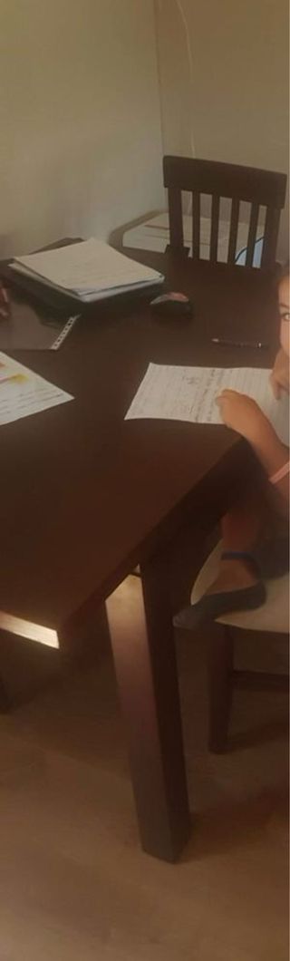 mesa salon con 4 sillas