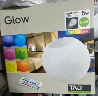 Lámpara de mesa blanca